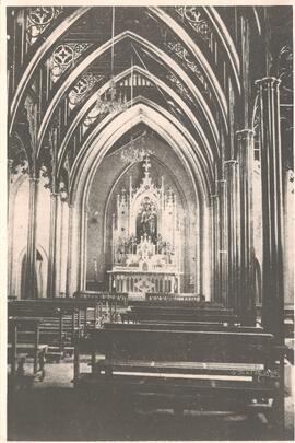 Interior de la capilla de los hermanos capuchinos en Cartago