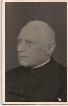 Sacerdote no identificado