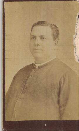 Sacerdote no identificado