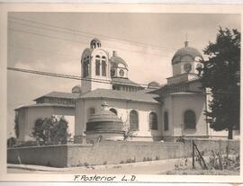 Basílica de Nuestra Señora de los Ángeles - Frente posterior, lado derecho
