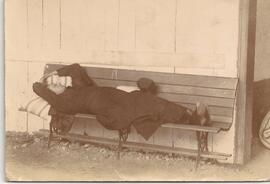 Sacerdote descansando