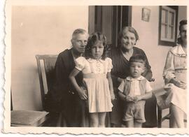 Esperanza Herrera Paut, Amira Castro Fernández, Maria Eugenia Rivas Odio y José Enrique Rivas Odio.