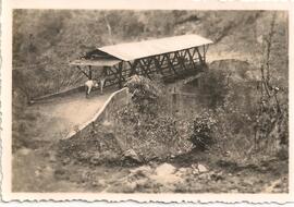 Puente sobre el río Turrubares