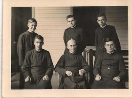 Grupo de sacerdotes
