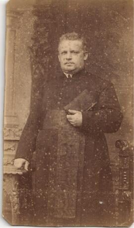 Sacerdote no identificado