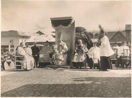 Sacerdotes en el Congreso Eucarístico de Cartago