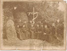 Juan Gaspar Stork Werth con un grupo de sacerdotes