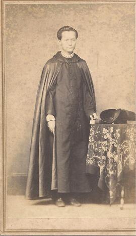 Sacerdote no identificado